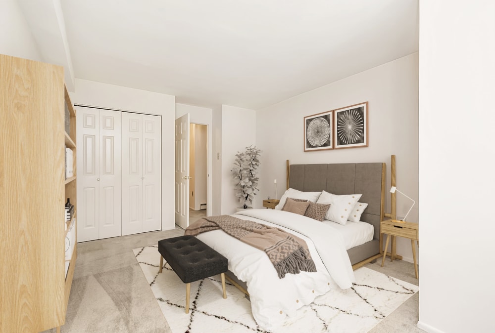 Minimalist Bedroom with Plush Carpeting at Lincoln Park Apartments & Townhomes in West Lawn, Pennsylvania