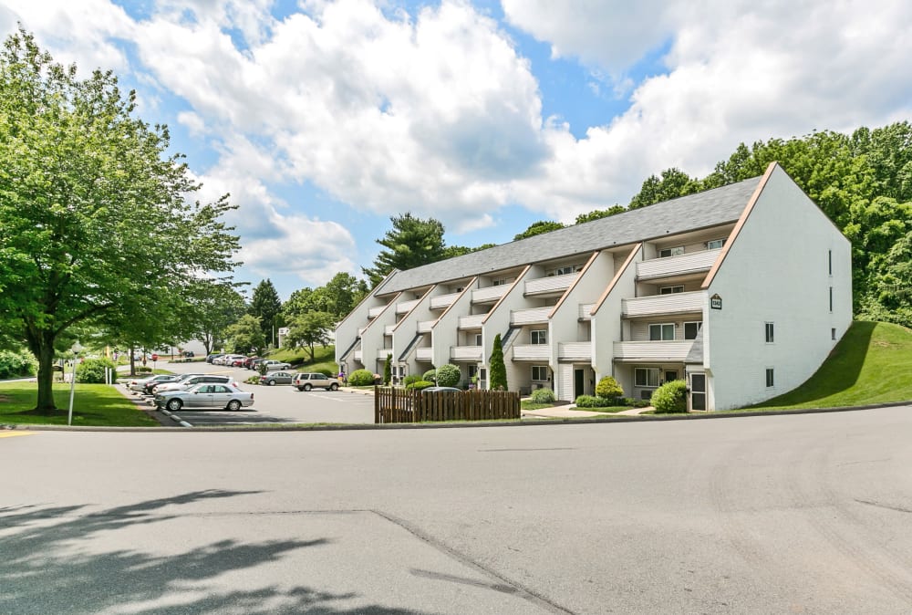 Exterior View of Lincoln Park Apartments & Townhomes in West Lawn, Pennsylvania