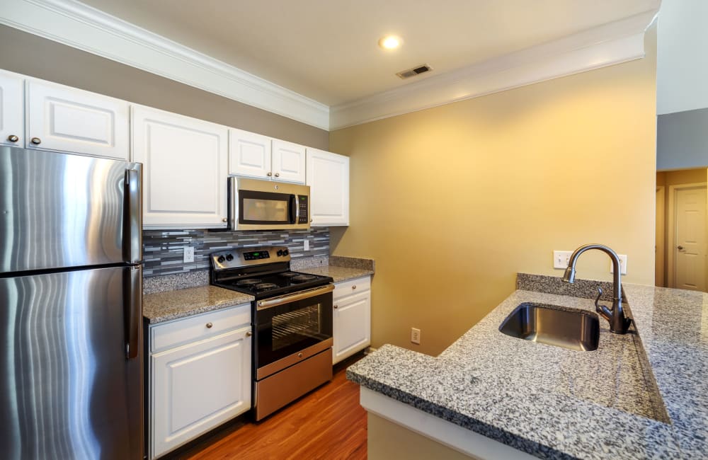 Fully equipped kitchen in a home at Christopher Wren Apartments & Townhomes in Wexford, Pennsylvania