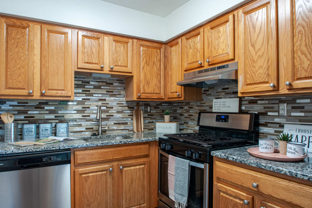Fully-Equipped Kitchen with Stainless Steel Appliances at Chesterfield Apartment Homes in Levittown, Pennsylvania