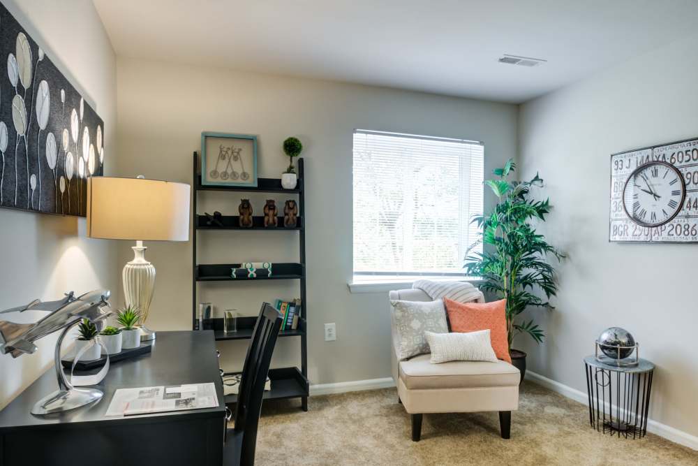 Bedroom with a walk-in closet at Eagle's Crest Apartments in Harrisburg, Pennsylvania