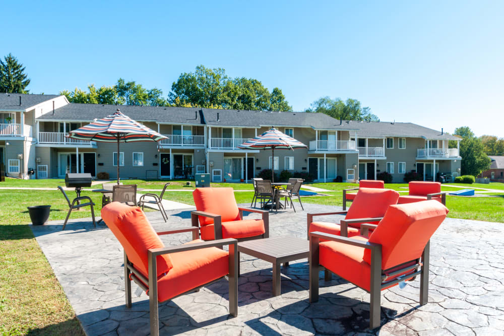Picnic Patio and Grilling Area at Greentree Village Townhomes in Lebanon, Pennsylvania