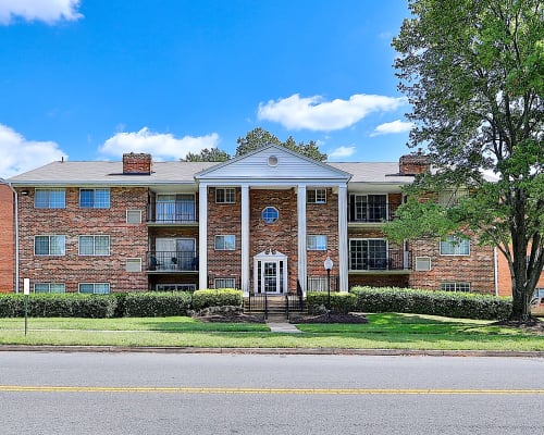 Explore the neighborhood at Mount Vernon Square Apartment Homes in Alexandria, Virginia