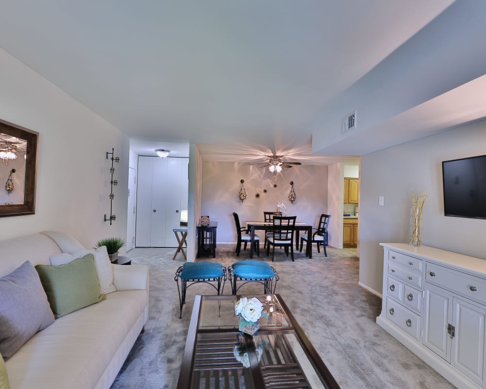 Living Room at Lakewood Hills Apartments & Townhomes in Harrisburg, Pennsylvania