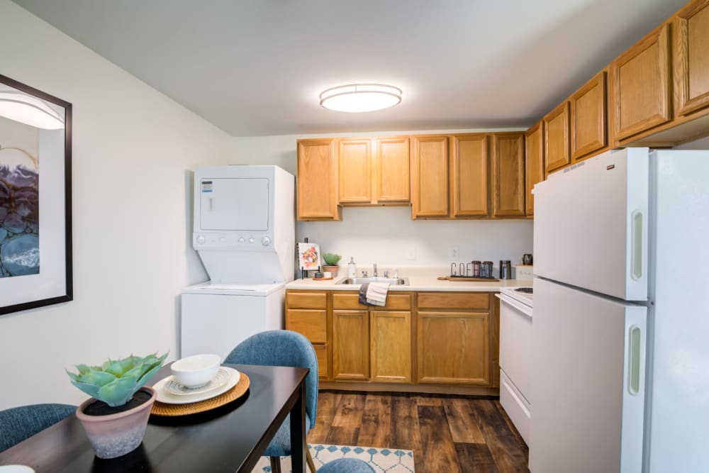 Beautiful kitchen at Mapleton Square Apartment Homes in Dover, DE