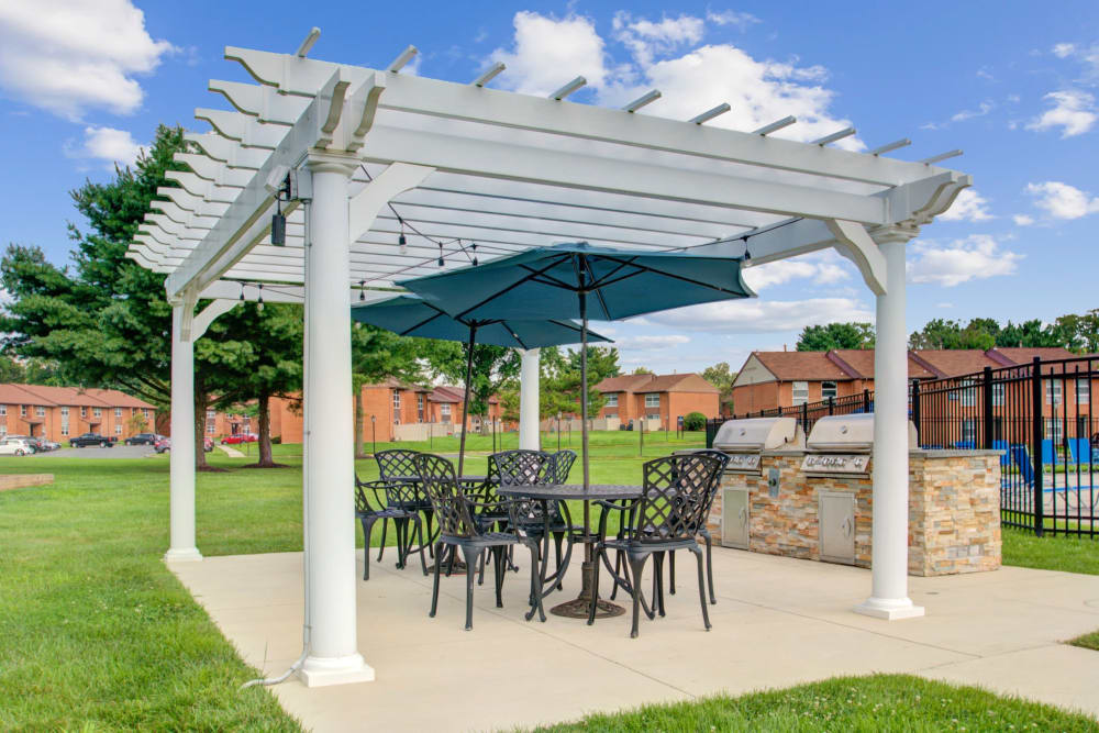 Grilling station at Sherwood Village Apartment & Townhomes in Eastampton, New Jersey